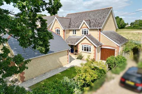 Silver Street, Minety 5 bed detached house for sale