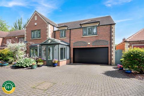 Corbridge Court, Bessacarr, Doncaster 4 bed house for sale