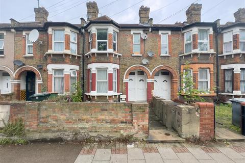 Harold Road, Upton Park, E13 0SF 2 bed maisonette for sale