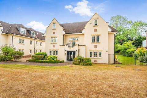 Packhorse Road, Gerrards Cross... 2 bed apartment for sale