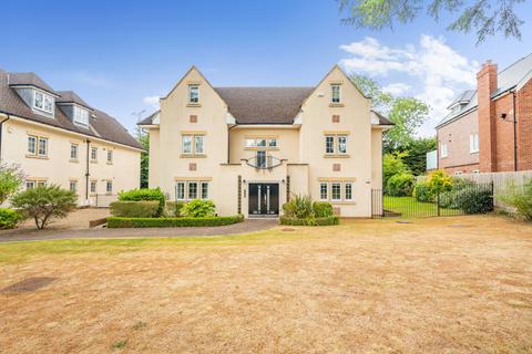 Packhorse Road, Gerrards Cross... 2 bed apartment for sale