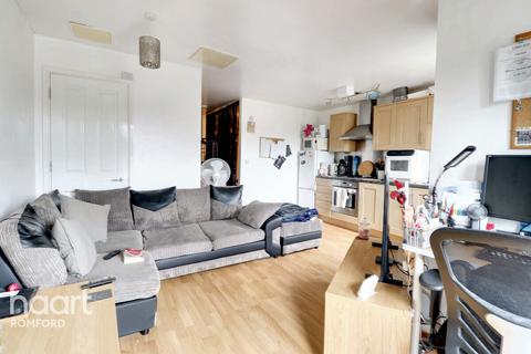 Studio flat for sale