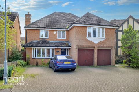 6 bedroom detached house for sale