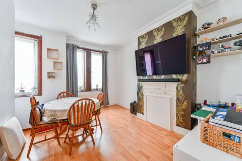 London Road, Croydon, CR0 3 bed flat for sale