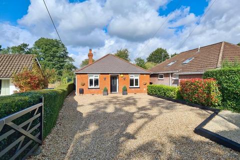 Foxhills, Southampton SO40 3 bed detached bungalow for sale