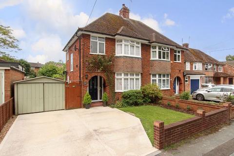 London Road, Aston Clinton 3 bed semi