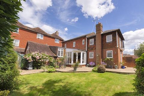 High Street, Brenchley TN12 3 bed detached house for sale