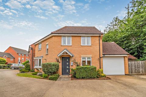 Firs Avenue, Uppingham, Rutland 3 bed detached house for sale