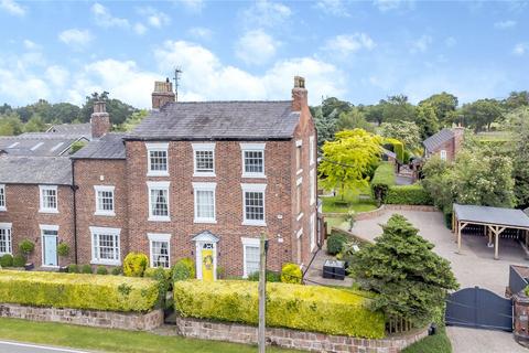 6 bedroom semi-detached house for sale
