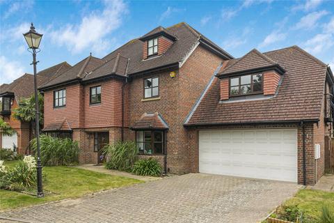 6 bedroom detached house for sale