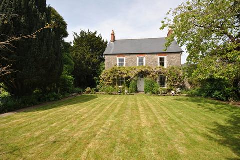 7 bedroom detached house for sale