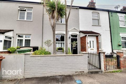 Richmond Road, Grays 2 bed terraced house for sale