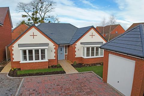 Offenham Road, Evesham, Worcestershire 2 bed bungalow for sale