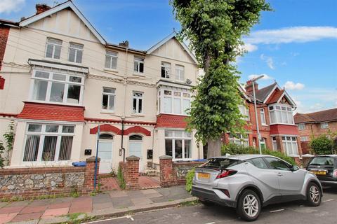 Warwick Gardens, Worthing Central 1 bed flat for sale