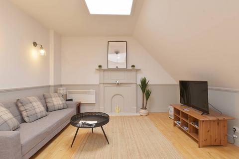 70 West Port, Edinburgh, EH1 2LF 1 bed flat for sale