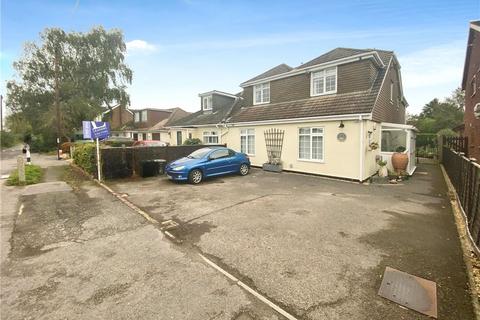 5 bedroom link detached house for sale