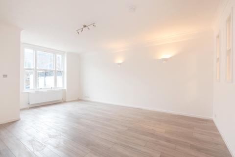 Lambolle Place, London, NW3 1 bed apartment for sale