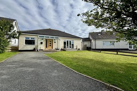 Trearddur Road, Trearddur Bay 4 bed detached bungalow for sale