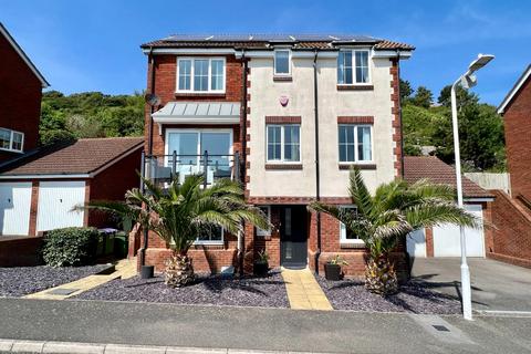 Alexandra Corniche, Hythe 5 bed detached house for sale