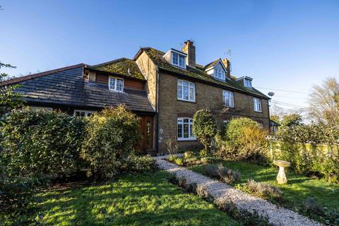 Norton Road, Sittingbourne, ME9 4 bed semi