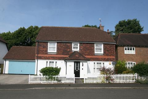 6 bedroom detached house for sale