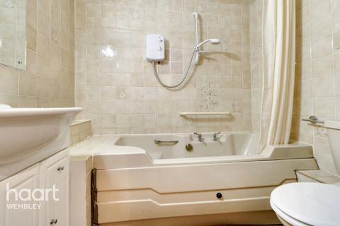OVER 60's Wembley Park 1 bed flat for sale
