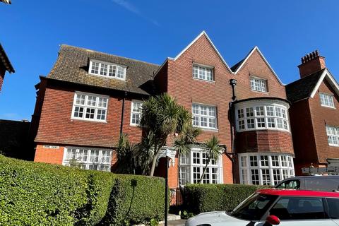 Grand Avenue, Hove 1 bed apartment for sale