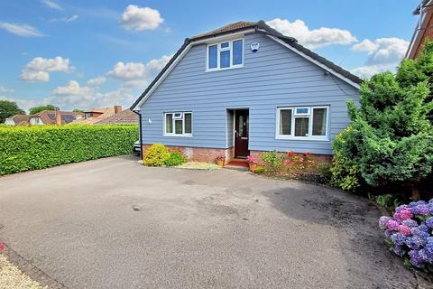 4 bedroom detached bungalow for sale