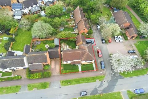 6 bedroom detached house for sale