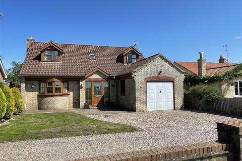 Hanthorpe, Nr Bourne, Lincolnshire 3 bed detached house for sale