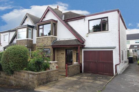 Laburnum Grove, Cross Roads... 4 bed semi