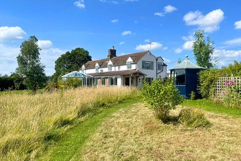 High View, Llangarron, HR9 3 bed detached house for sale