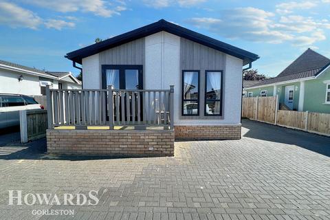 Sunninghill Close, Bradwell 2 bed park home for sale