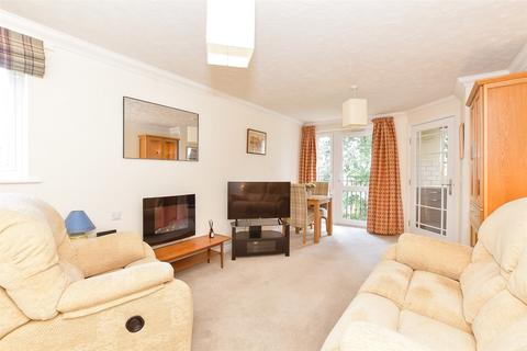 London Road, Waterlooville, Hampshire 2 bed flat for sale