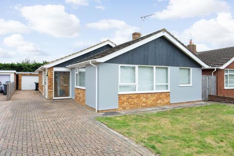 Oakwood Drive, Whitstable, CT5 3 bed detached bungalow for sale