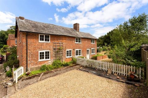 Plum Tree Cottage, Hannington, RG26 3 bed detached house for sale