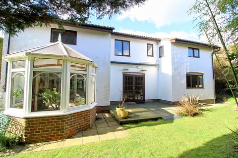Eastbourne Road, Seaford 4 bed detached house for sale