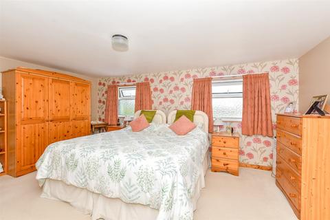 Coombelands, Wittersham, Tenterden, Kent 3 bed detached bungalow for sale