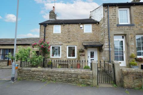 Waterloo Road, Kelbrook, BB18 2 bed terraced house for sale