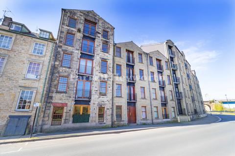 St. Georges Quay, Lancaster LA1 2 bed flat for sale