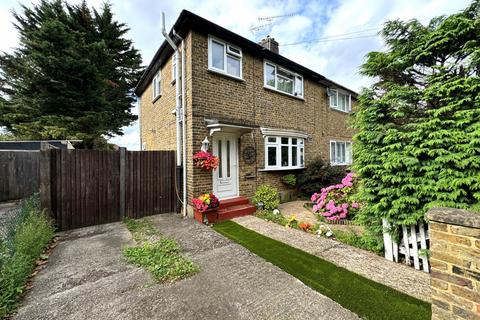 Whitethorn Avenue, West Drayton 3 bed semi