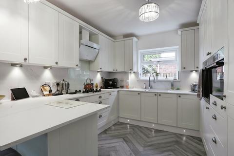Arras Drive, Cottingham, East Riding... 4 bed link detached house for sale