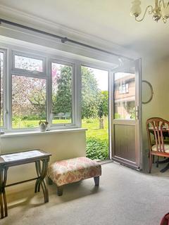 Forge Close, Bromley BR2 1 bed flat for sale