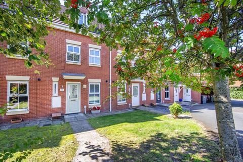 Clonners Field, Stapeley, Nantwich 3 bed townhouse for sale