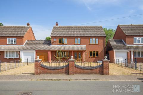 Hardingham Street, Hingham 4 bed link detached house for sale