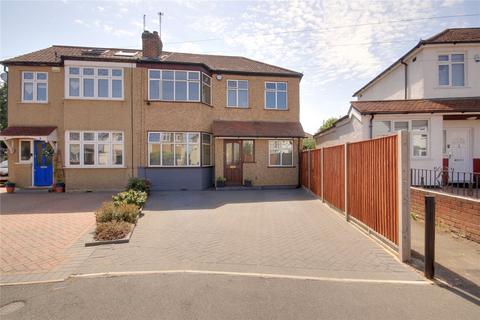 5 bedroom semi-detached house for sale