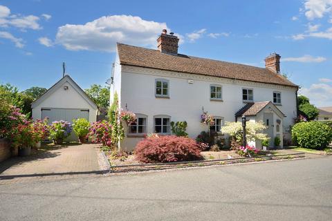 The Cross, Ripple, Tewkesbury.... 4 bed detached house for sale
