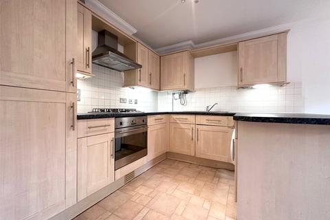 Connaught Road, Fleet, Hampshire, GU51 2 bed apartment for sale