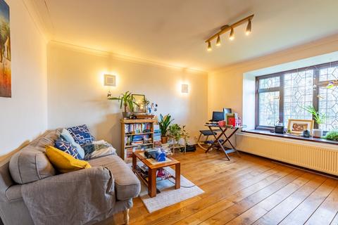 Grindcobbe, Hertfordshire AL1 1 bed maisonette for sale