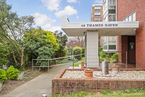 Portsmouth Road, Surbiton KT6 2 bed apartment for sale